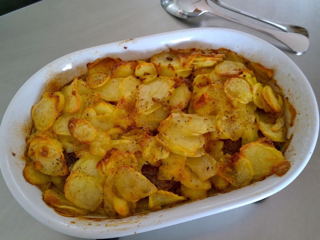 Côtes d'agneau à la champvallon : Recette de Côtes d'agneau à la ...