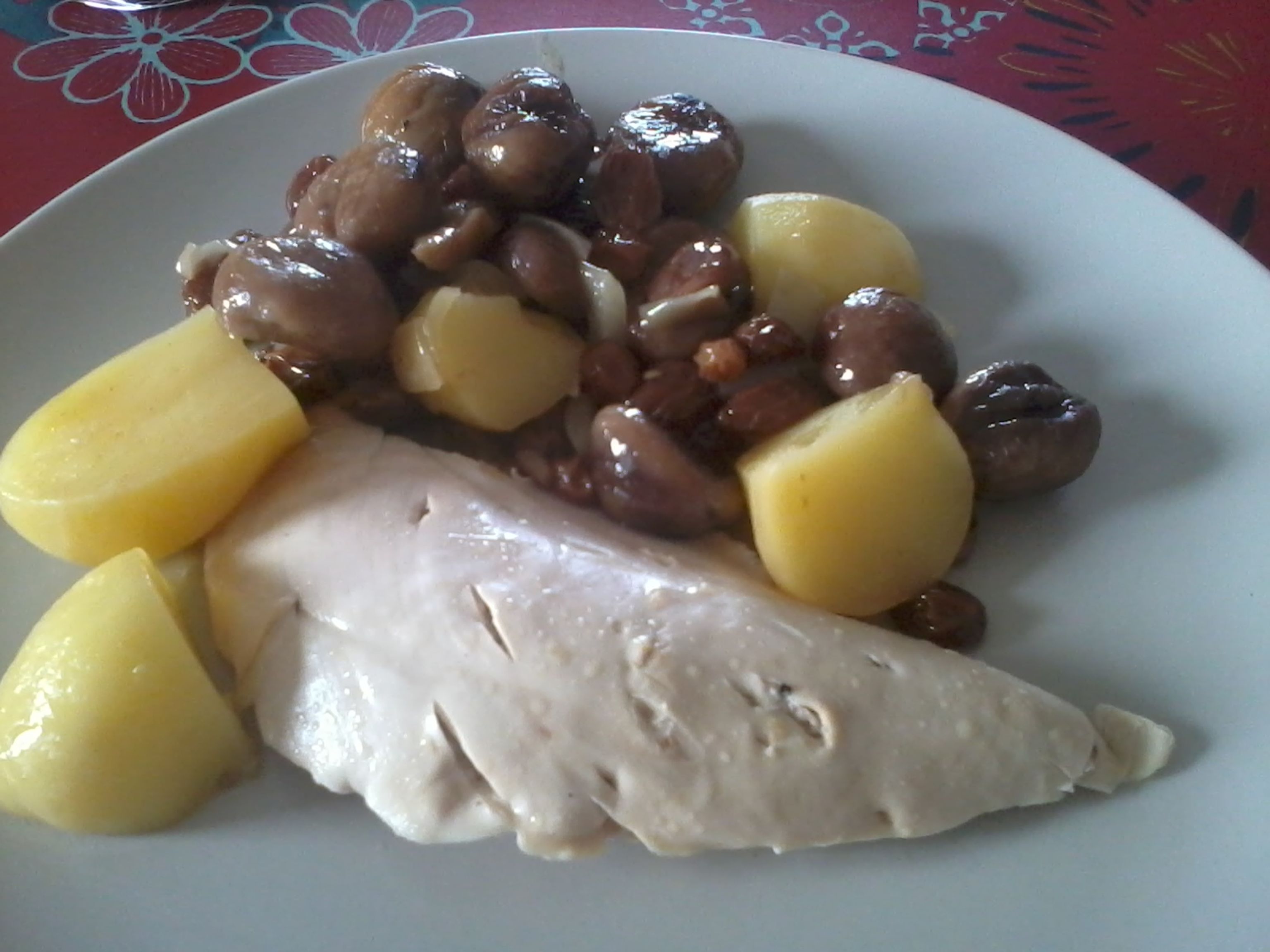 Pintade aux marrons et aux raisins : Recette de Pintade aux marrons et