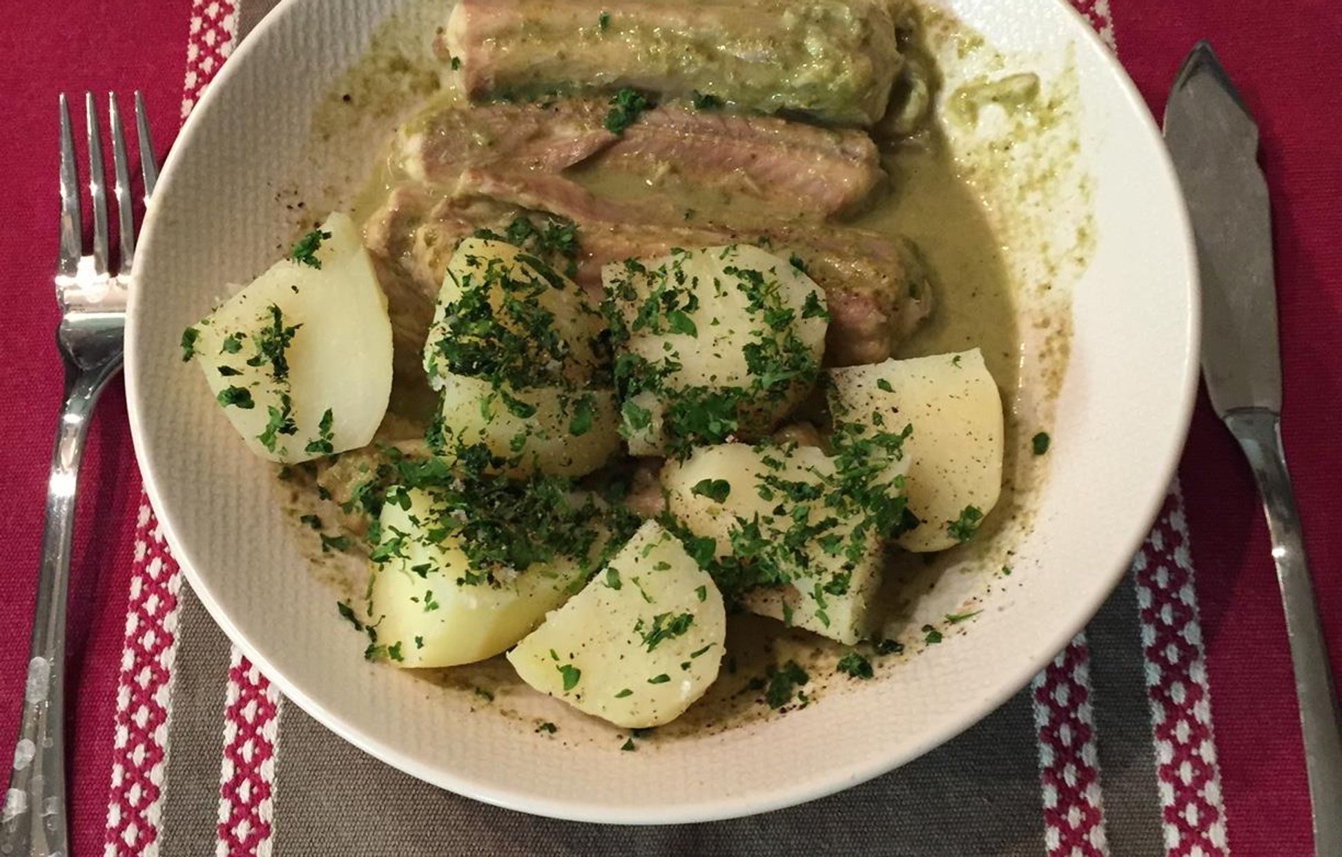 Roussette sauce à l'oseille : Recette de Roussette sauce à l'oseille