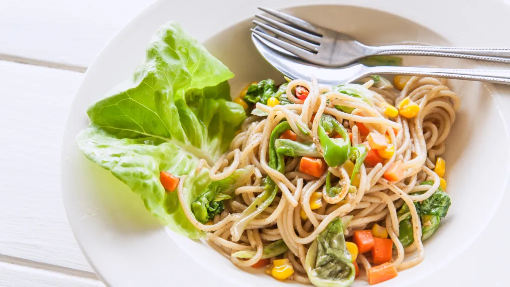 Spaghetti aux légumes d'été : Recette de Spaghetti aux légumes d'été