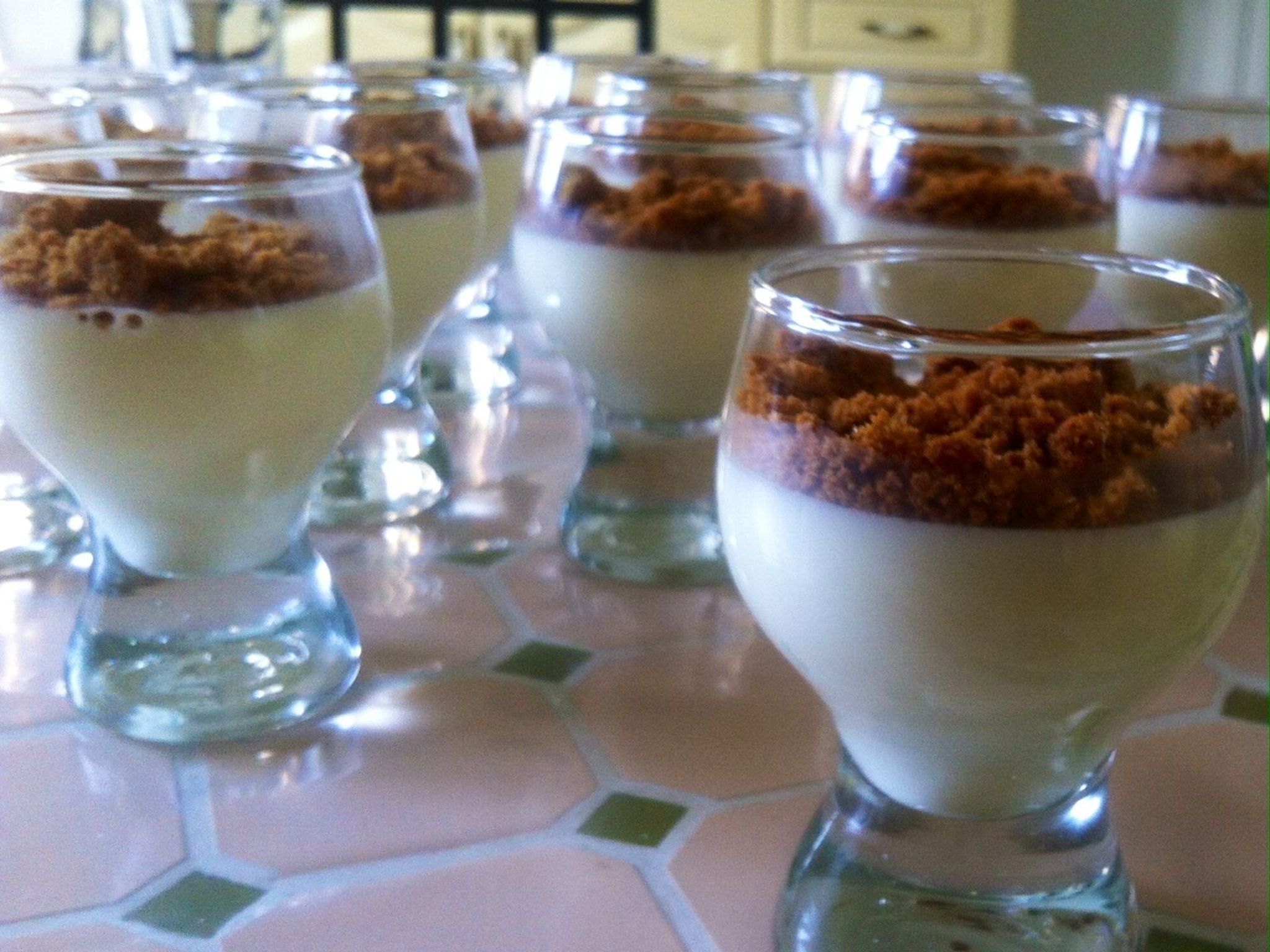 Panna cotta fleur d'oranger et spéculoos Recette de Panna cotta fleur d'oranger et spéculoos