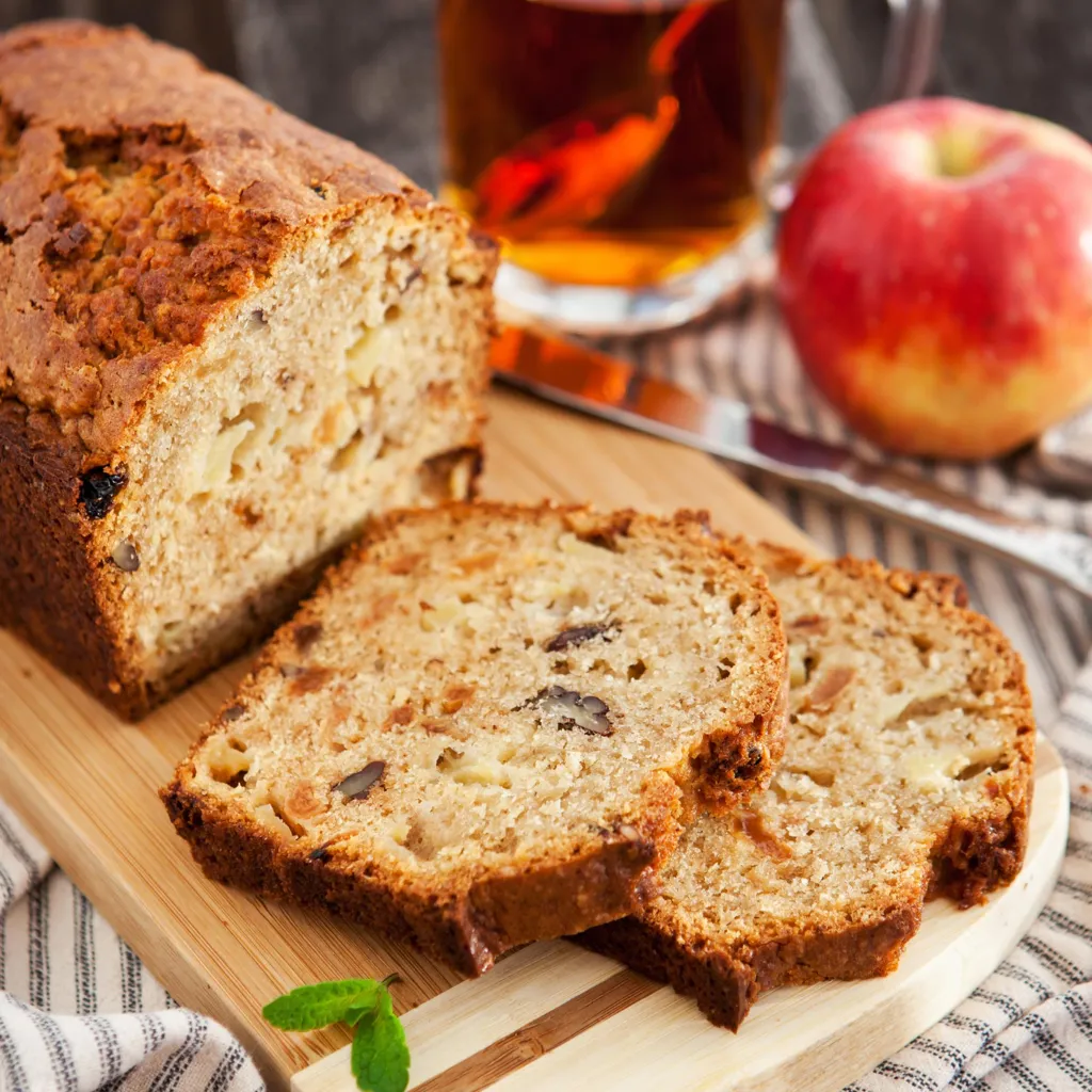 Gâteau pommes, noix et cannelle : Recette de Gâteau pommes, noix et cannelle