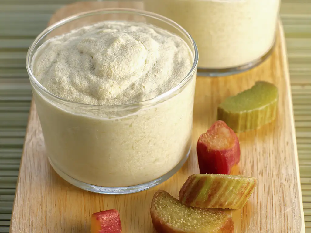 mousse de rhubarbe