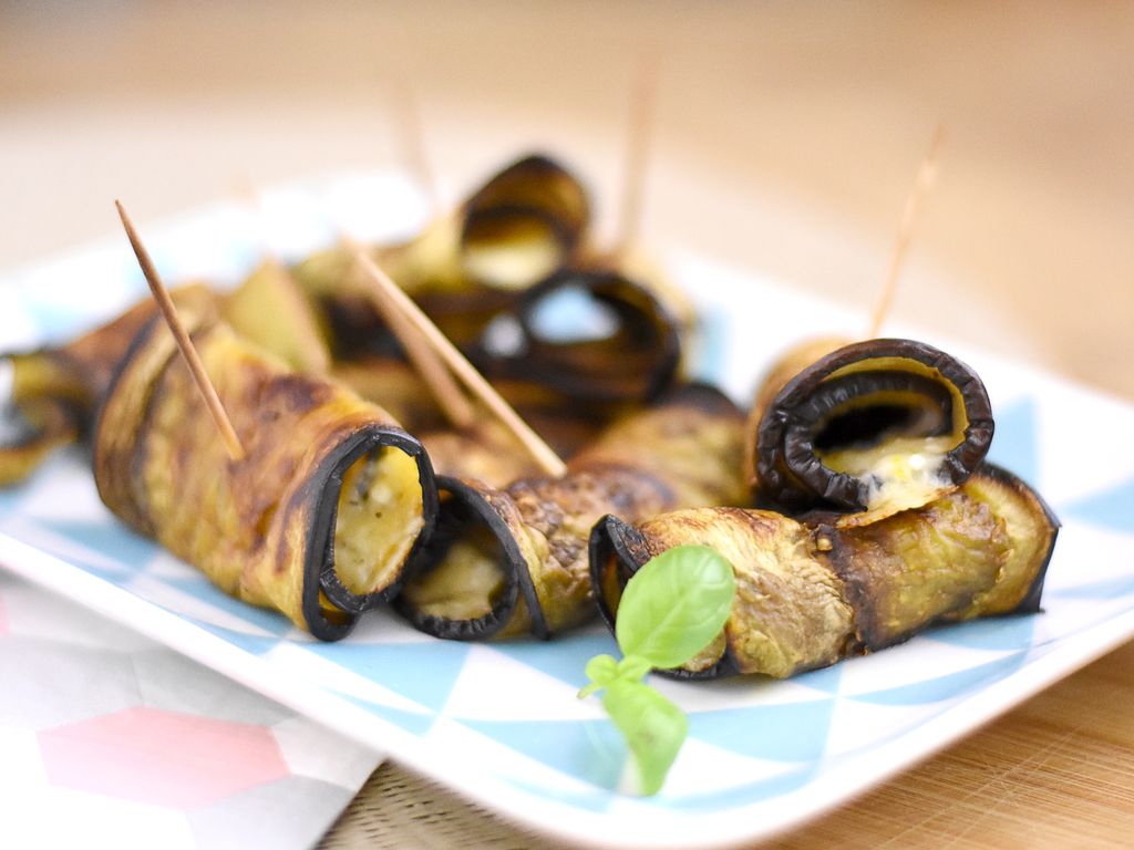 Délices d'aubergines roulées : Recette de Délices d'aubergines roulées