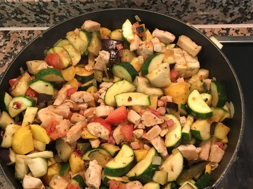 poêlée mijotée de poulet aux légumes