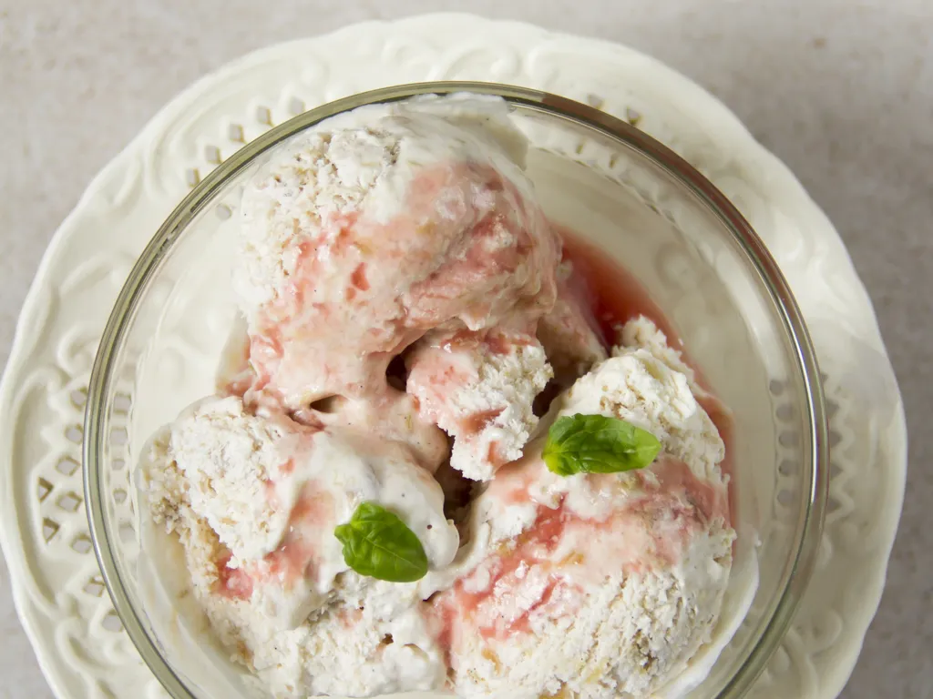 glace à la rhubarbe