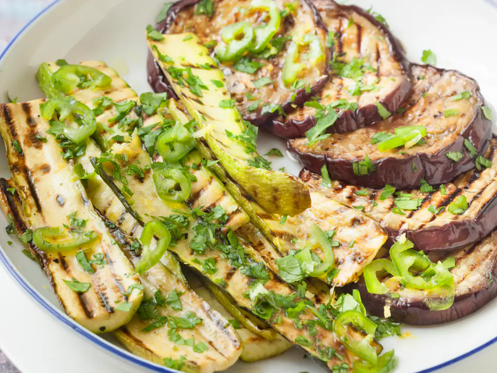 aubergines et courgettes marinées au vinaigre basalmique