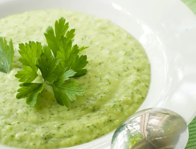 Purée de courgettes simple : recette de Purée de courgettes simple