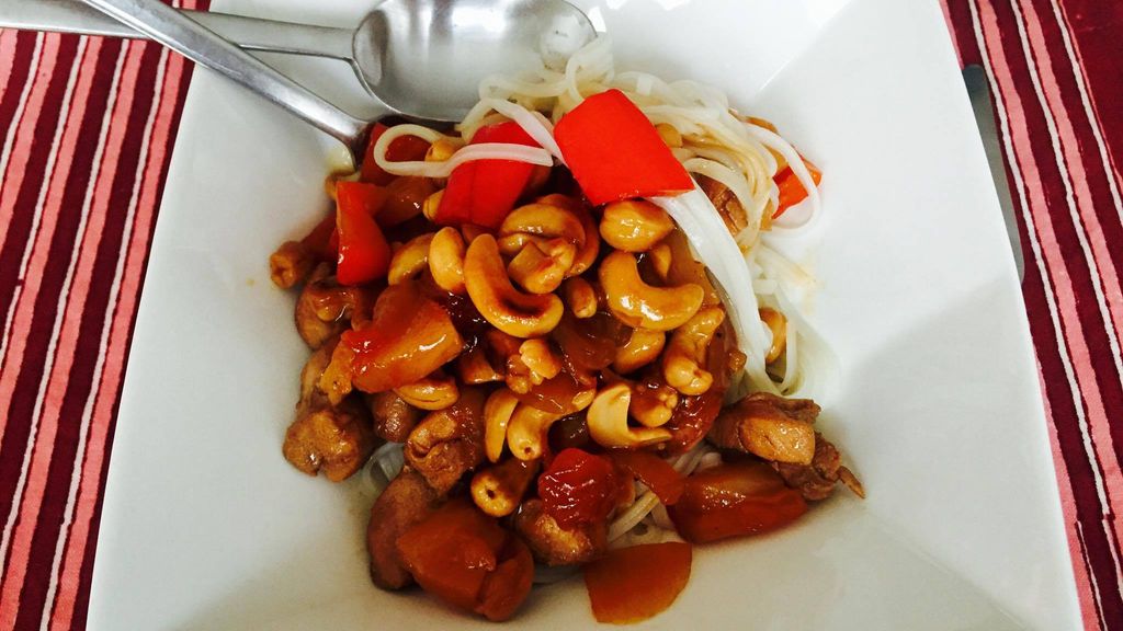 Poulet Aigre Doux Aux Noix De Cajou Recette De Poulet Aigre Doux Aux Noix De Cajou Marmiton