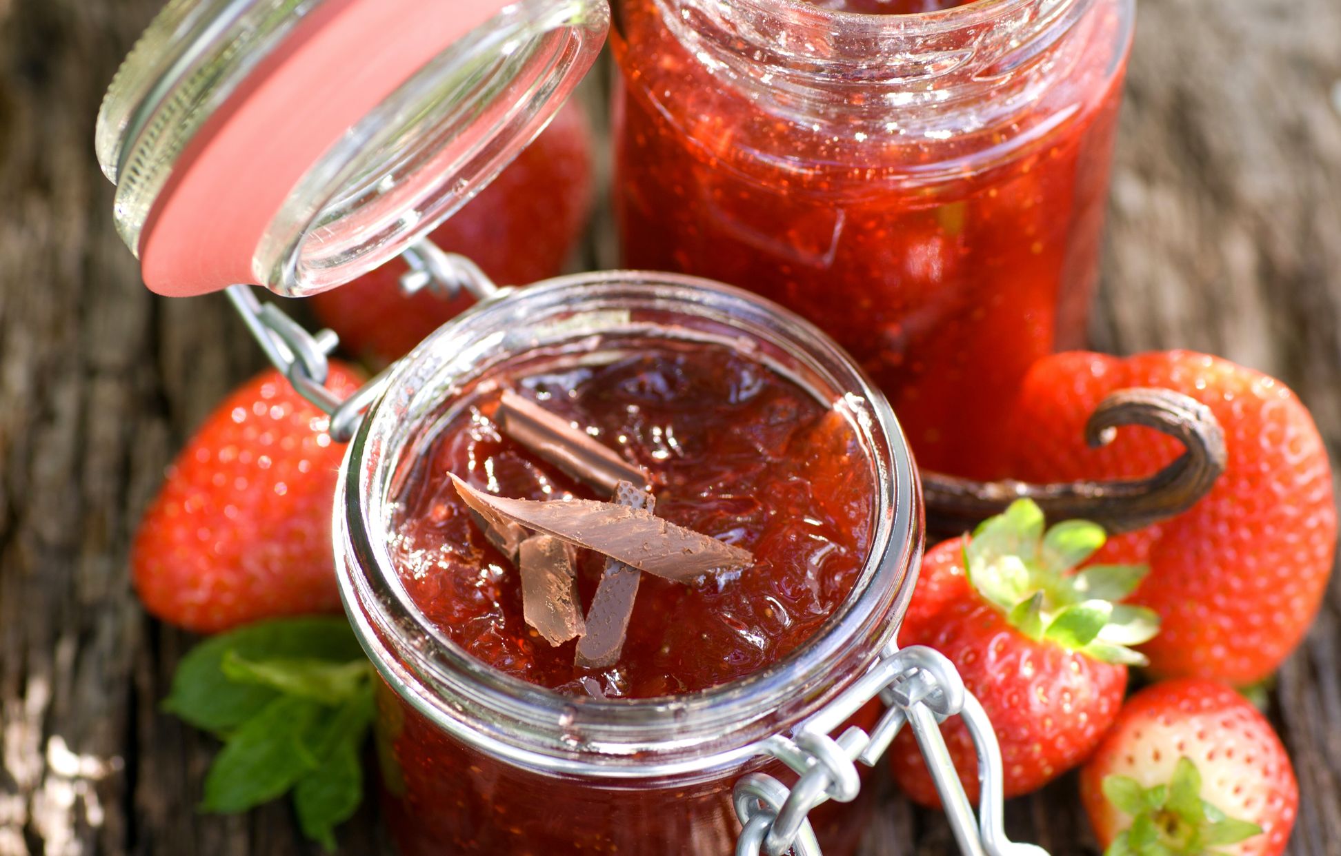 Confiture aux fraises et aux reines claudes Recette de Confiture aux
