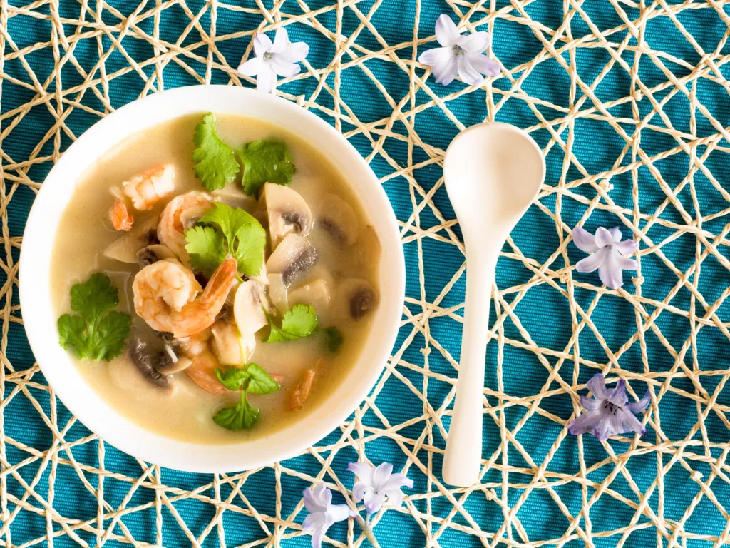 soupe de poulet à la citronnelle (thaïlande)