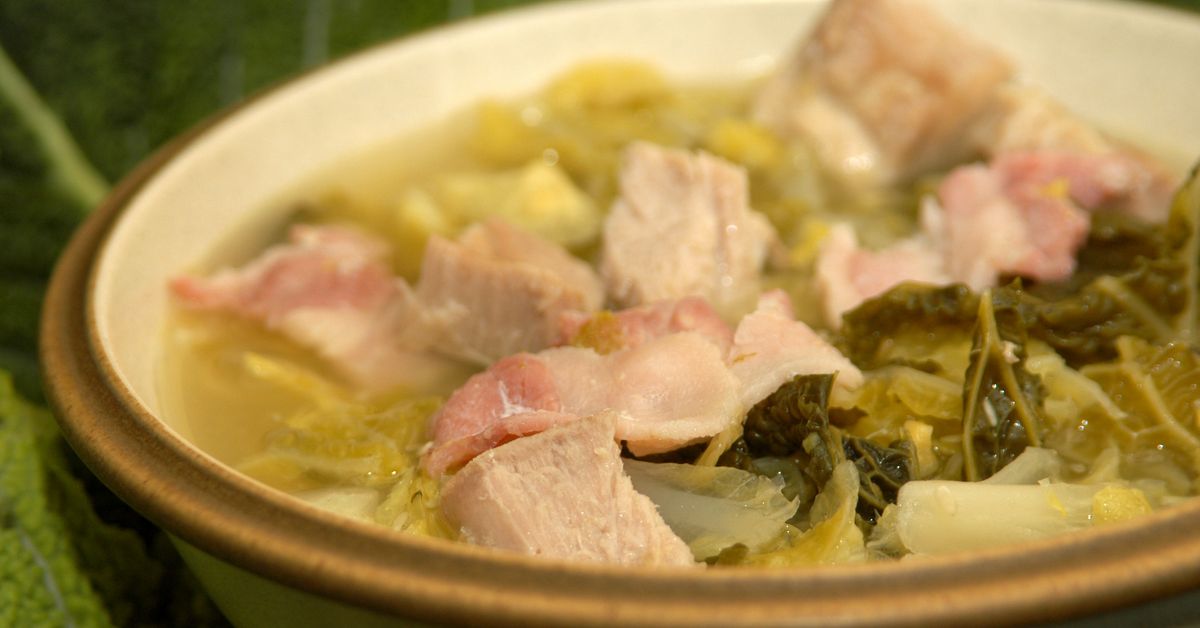 Soupe auvergnate au chou : recette de Soupe auvergnate au chou