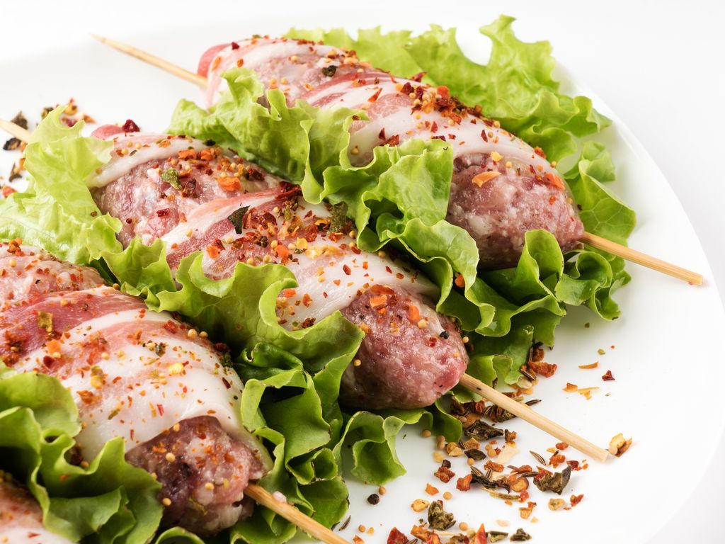 Brochettes De Mouton Au Lard