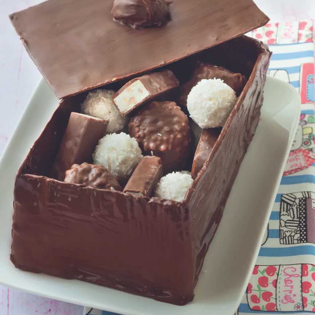 Boîte surprise en chocolat : Recette de Boîte surprise en chocolat