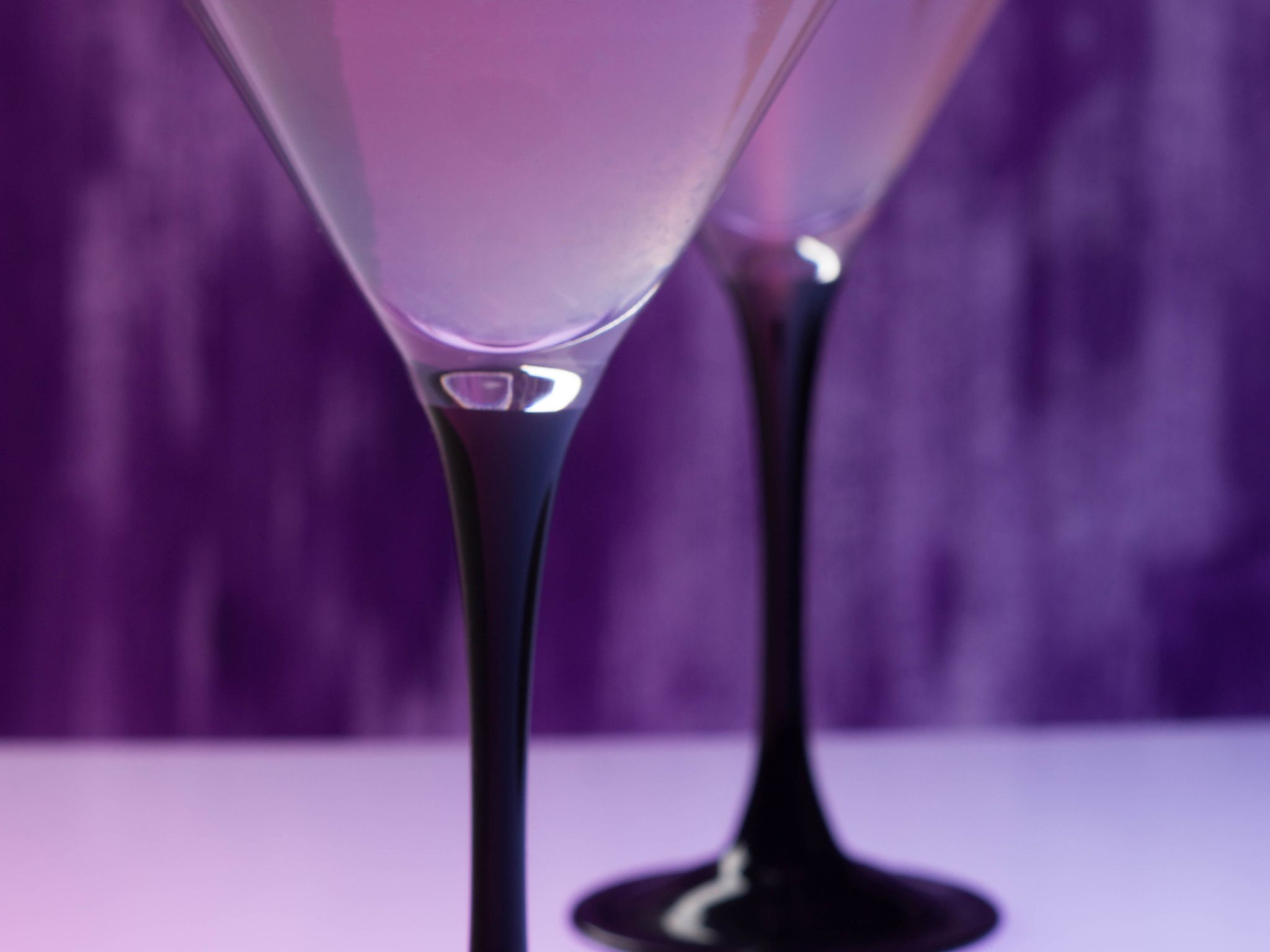 Liqueur bleue à la violette Recette de Liqueur bleue à la violette