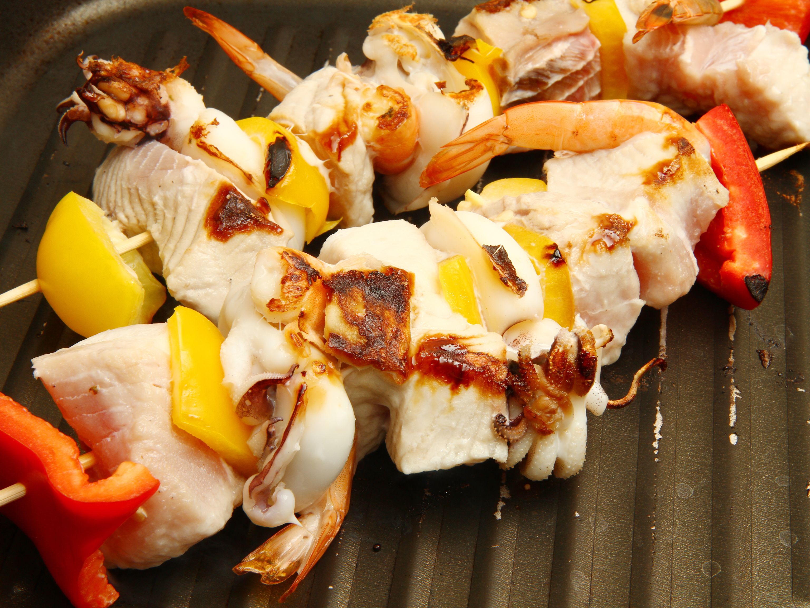Brochettes de poissons blancs marinés Recette de Brochettes de poissons blancs marinés Marmiton