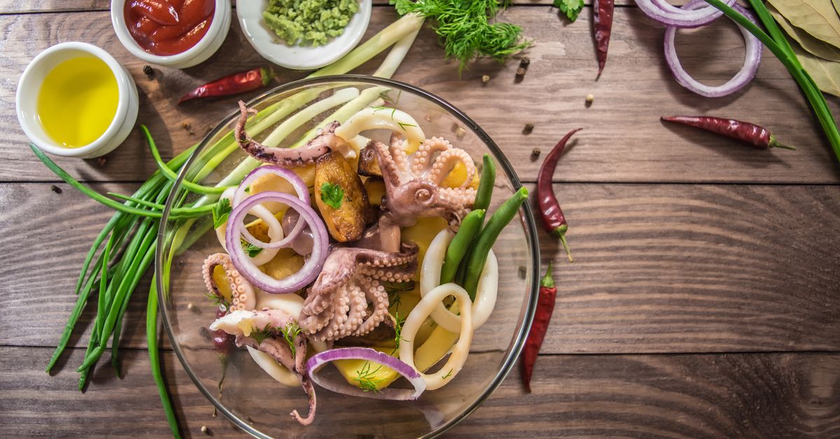 Salade de poulpe à la grecque : recette de Salade de poulpe à la grecque