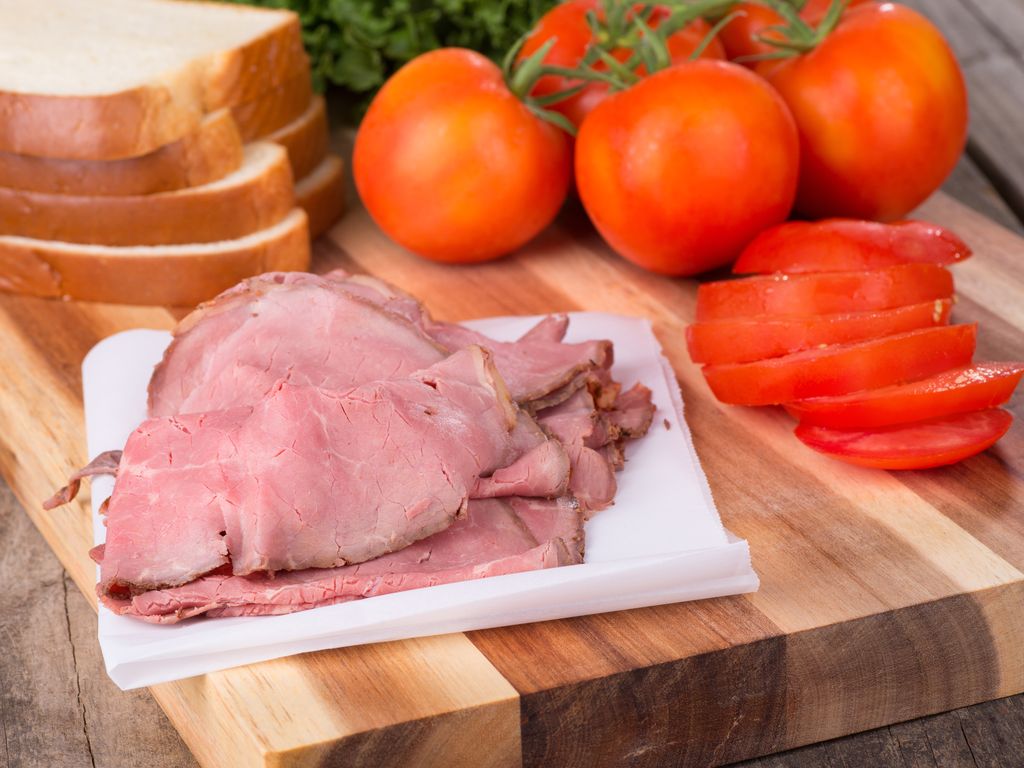 Rôti froid et tomates : Recette de Rôti froid et tomates