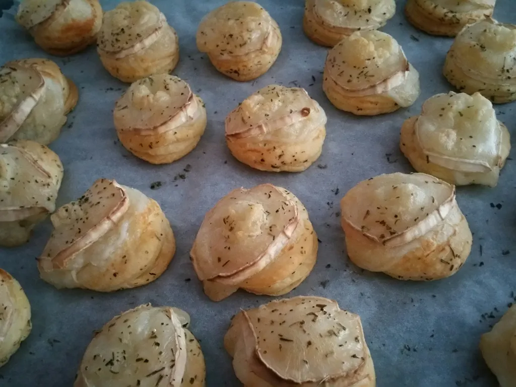 mini-feuilletés au chèvre