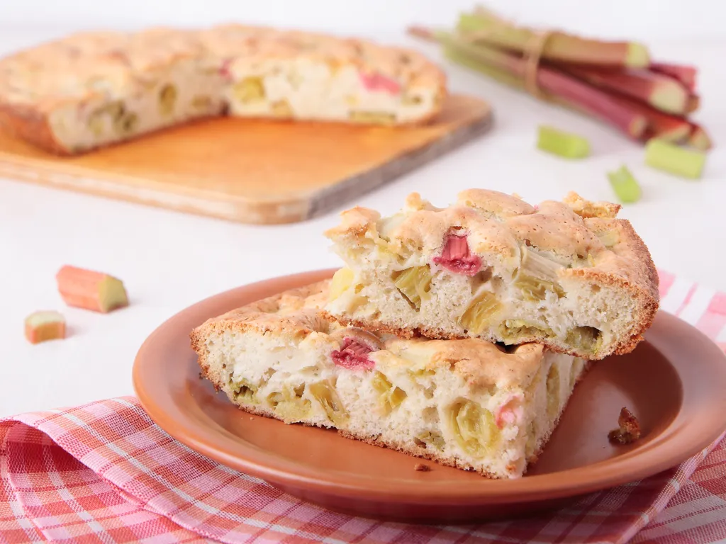 gâteau suisse à la rhubarbe