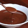 Comment faire une sauce au chocolat fondu qui ne durcit pas