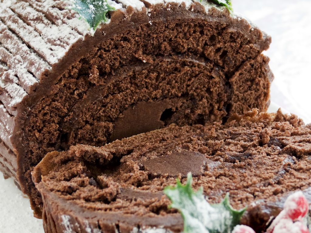 Bûche chocolat-marrons : Recette de Bûche chocolat-marrons - Marmiton