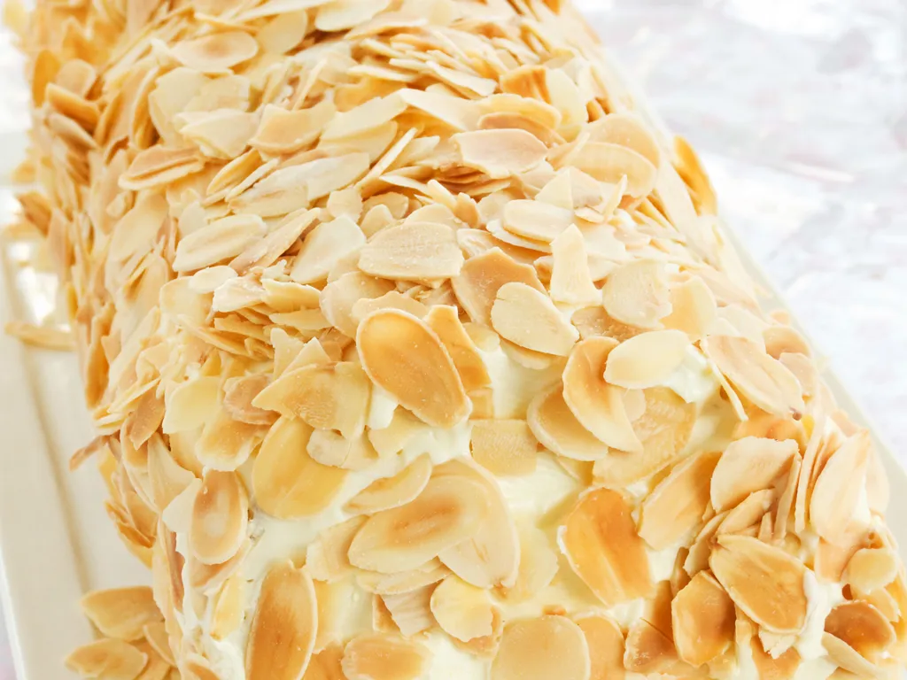 bûche aux amandes
