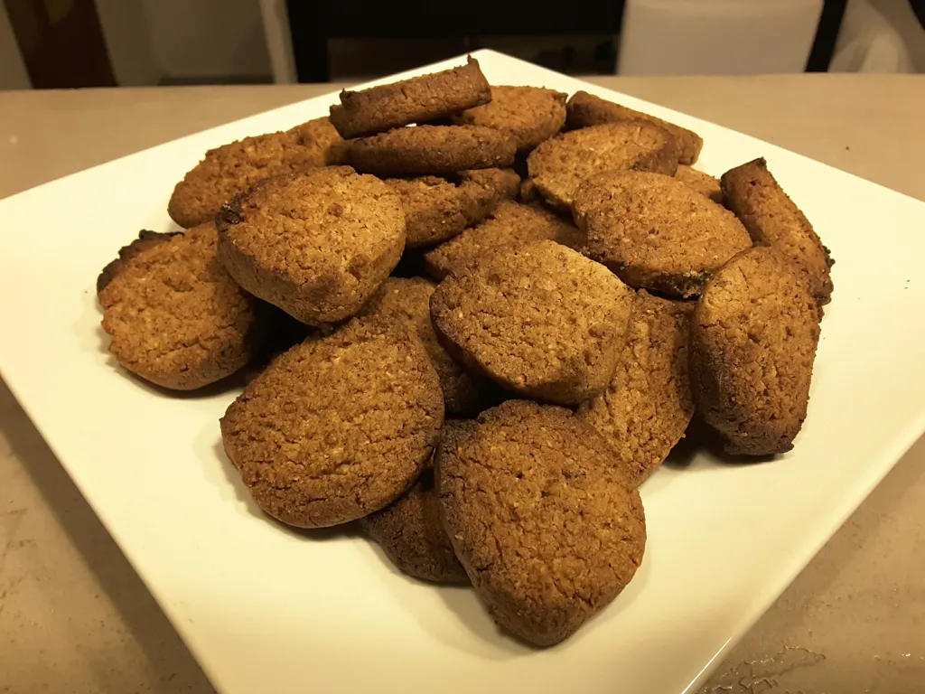 Sables A La Noisette Croissants De Lune Recette De Sables A La Noisette Croissants De Lune