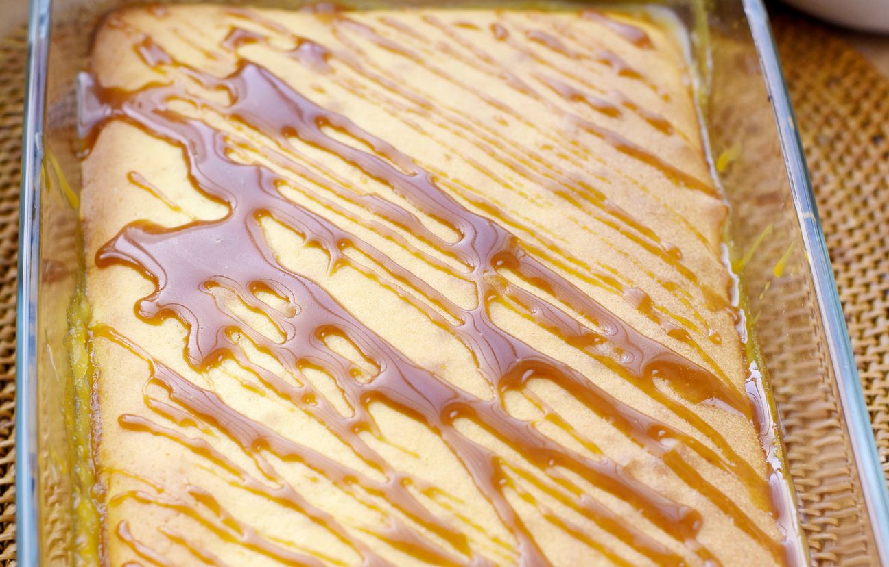 Compote de pommes coiffée de son gâteau Recette de Compote de pommes