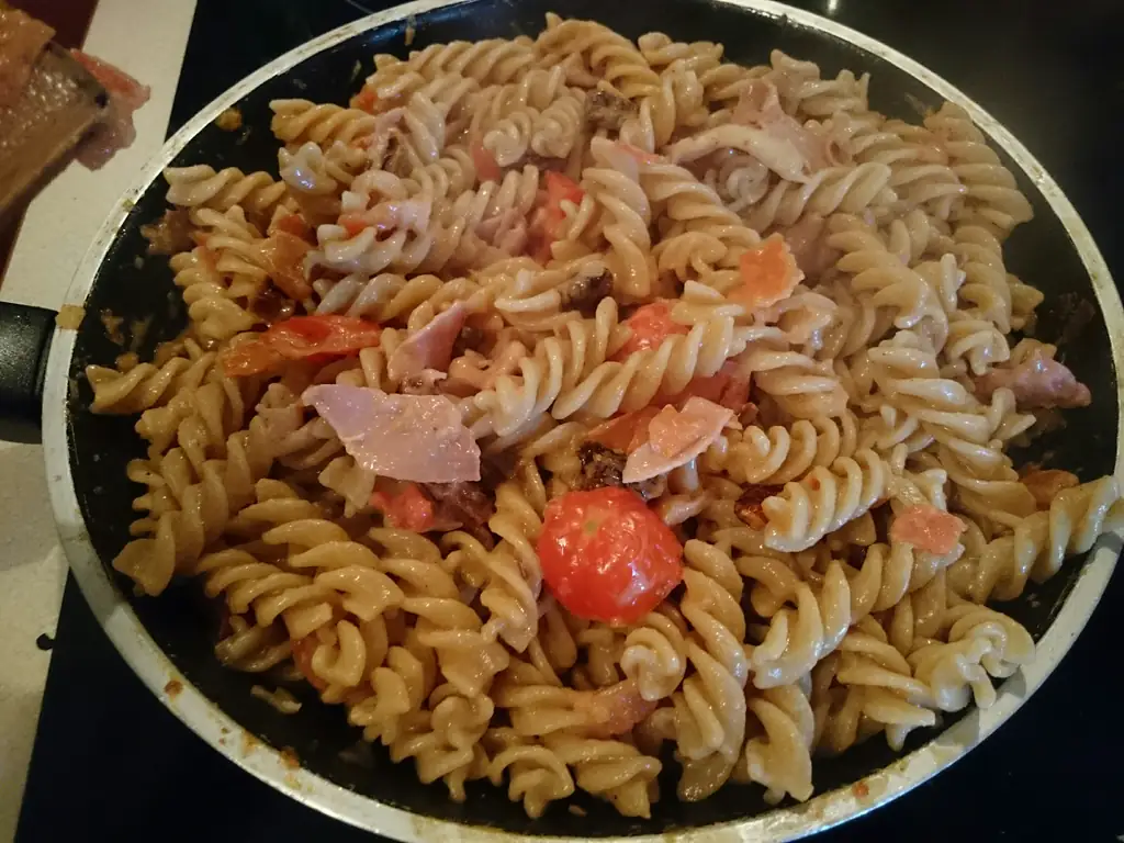 pâtes à la tomate séchée