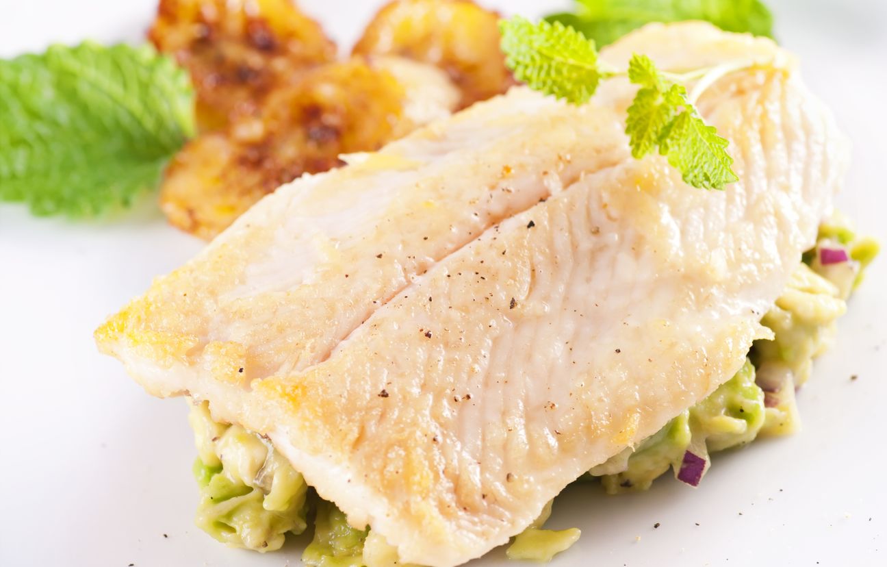 Filets de merlan au four et sa julienne de légumes : Recette de Filets ...