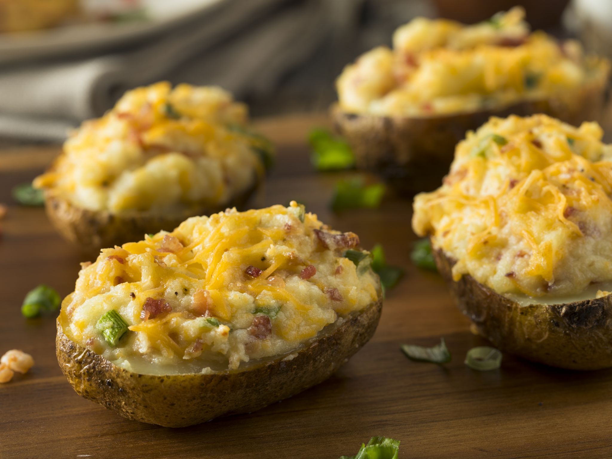 POMME DE TERRE AU JAMBON ET FROMAGE : Recette de POMME DE TERRE AU