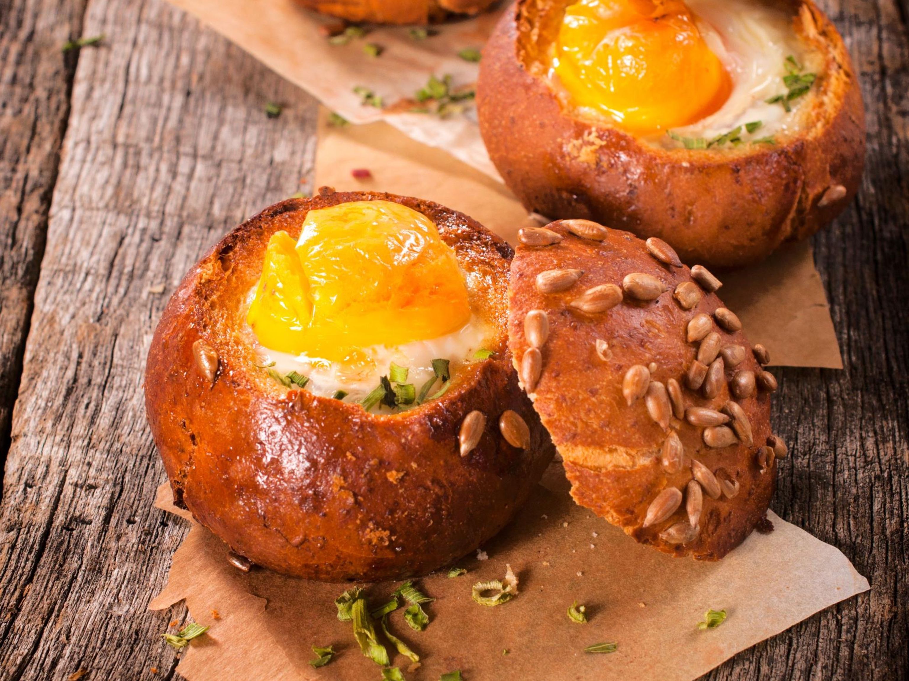 Oeufs cocotte en nid de pain Recette de Oeufs cocotte en nid de pain