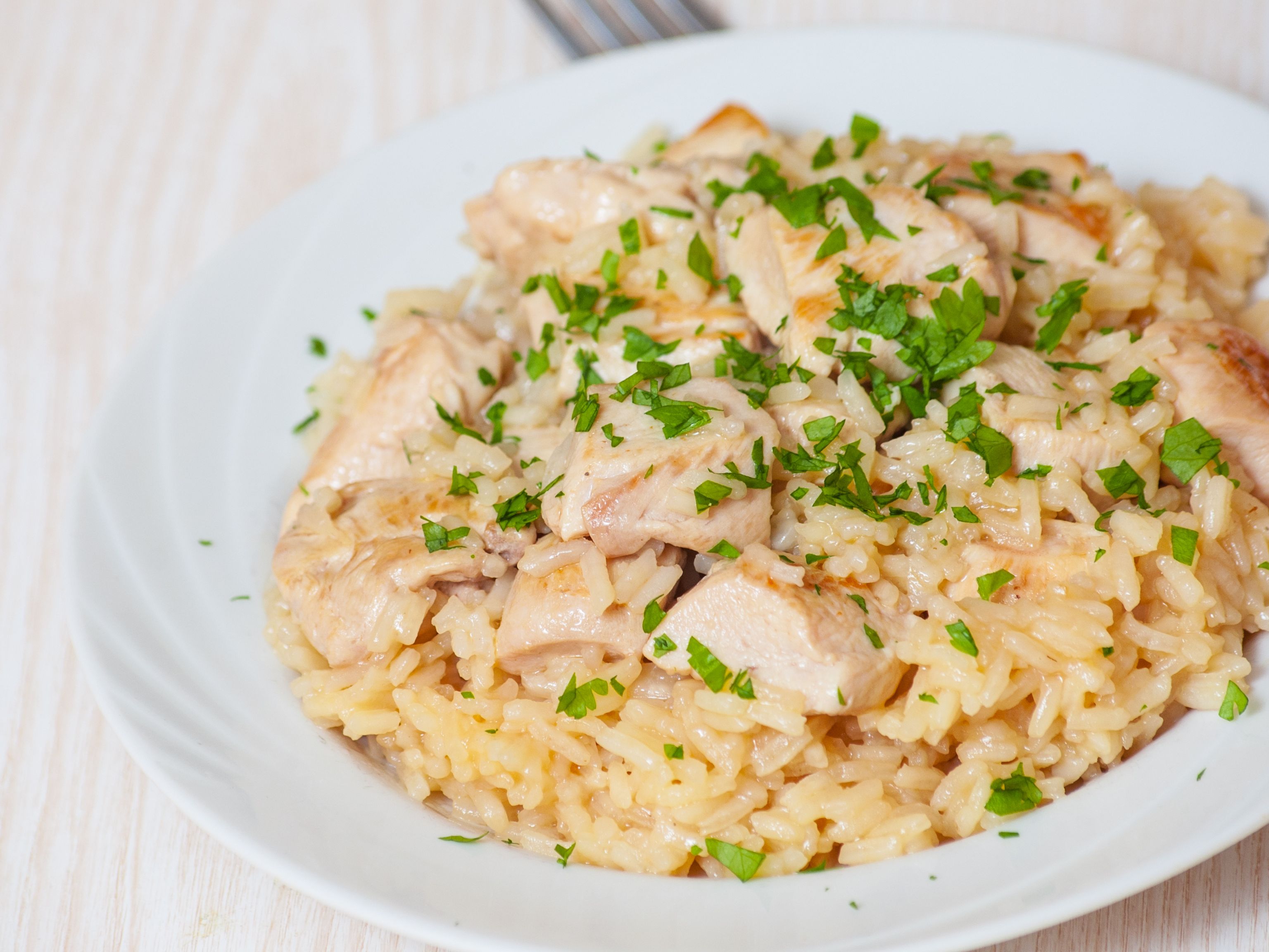 Risotto simple au poulet Recette de Risotto simple au poulet Marmiton