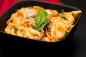 Ravioli Au Boeuf Et à La Sauce Tomate : Recette De Ravioli Au Boeuf Et ...