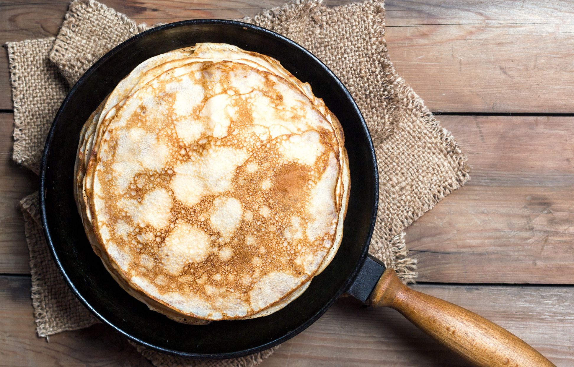 Pâte à crèpes sans oeufs simple : Recette de Pâte à crèpes sans oeufs