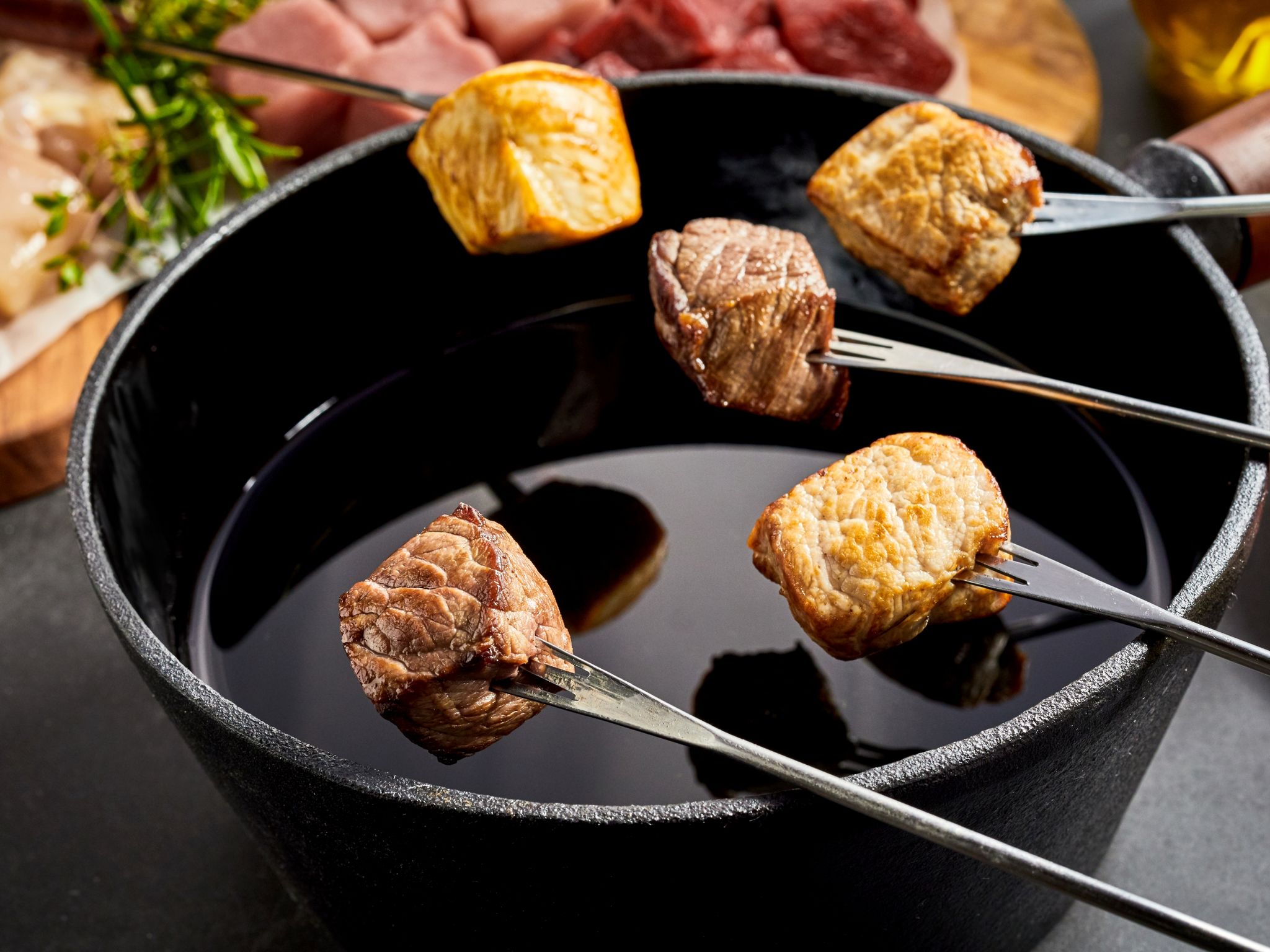 Fondue poulet et boeuf Recette de Fondue poulet et boeuf Marmiton