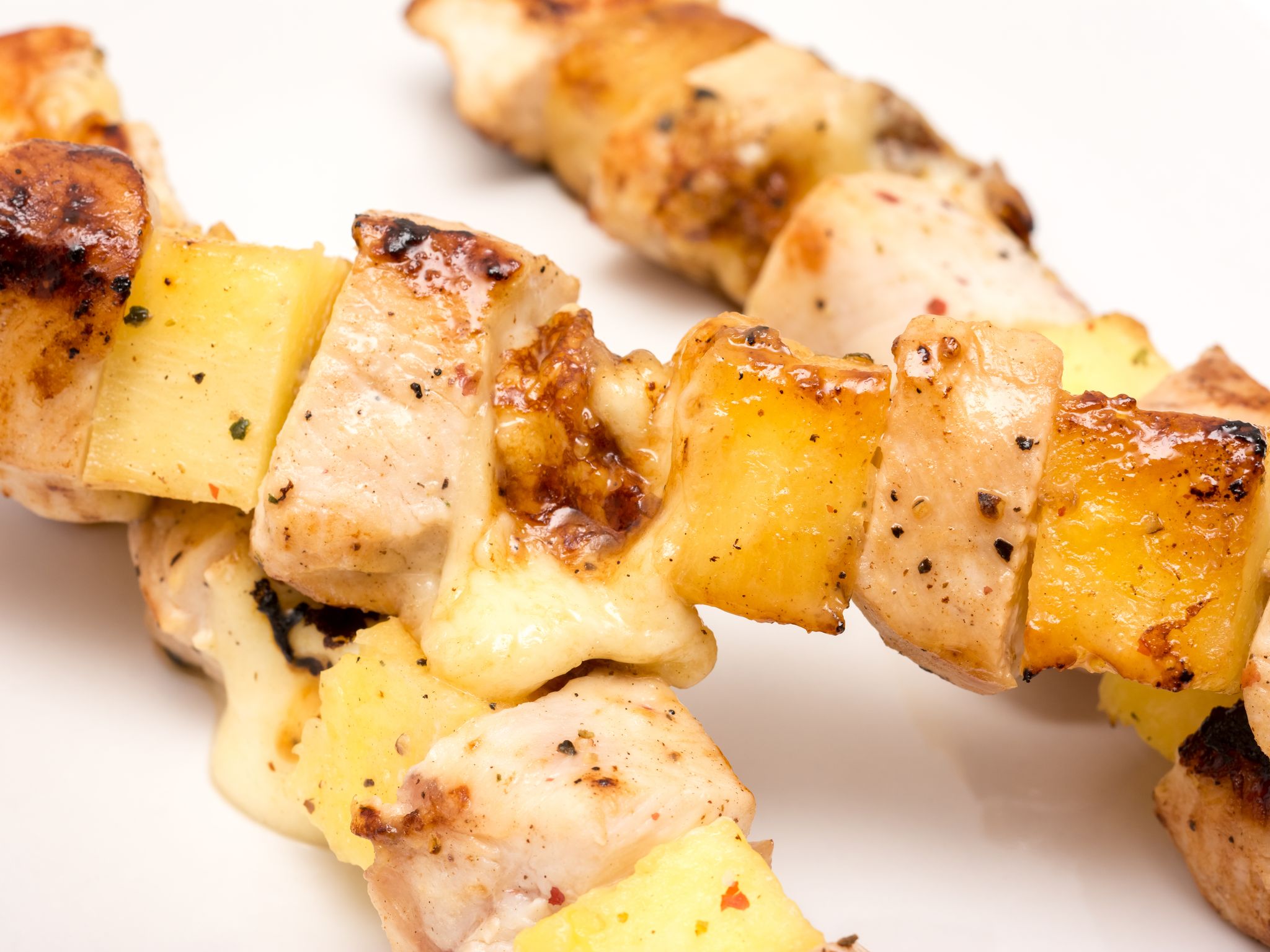 Brochettes de porc à l'ananas économique et facile ! Recette de Brochettes de porc à l Brochettes de porc à l'ananas économique et facile ! Recette de Brochettes de porc à l