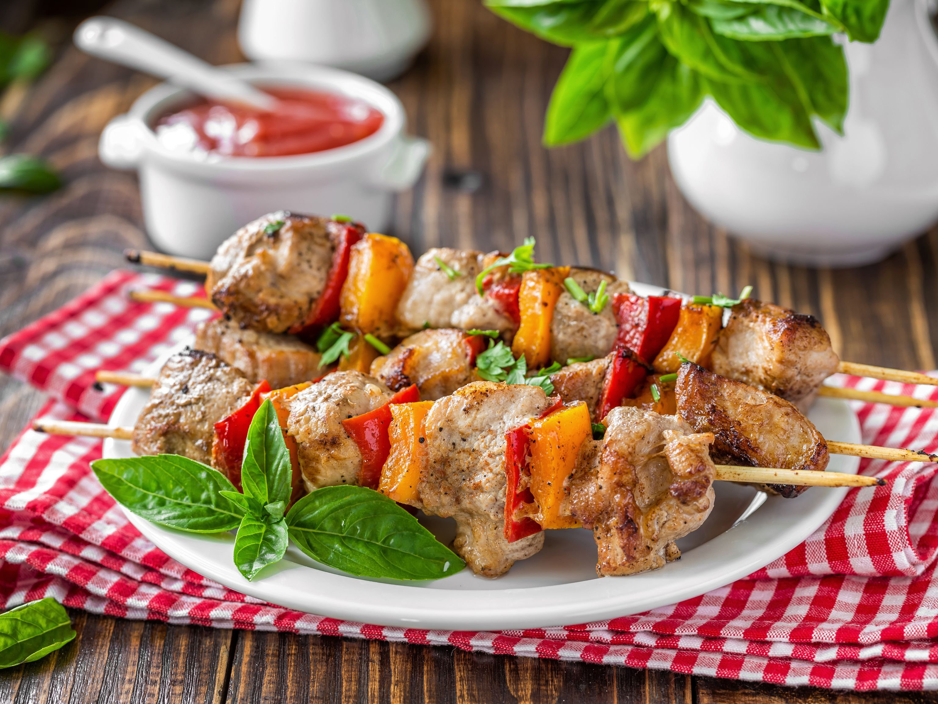Brochettes de porc au piment et