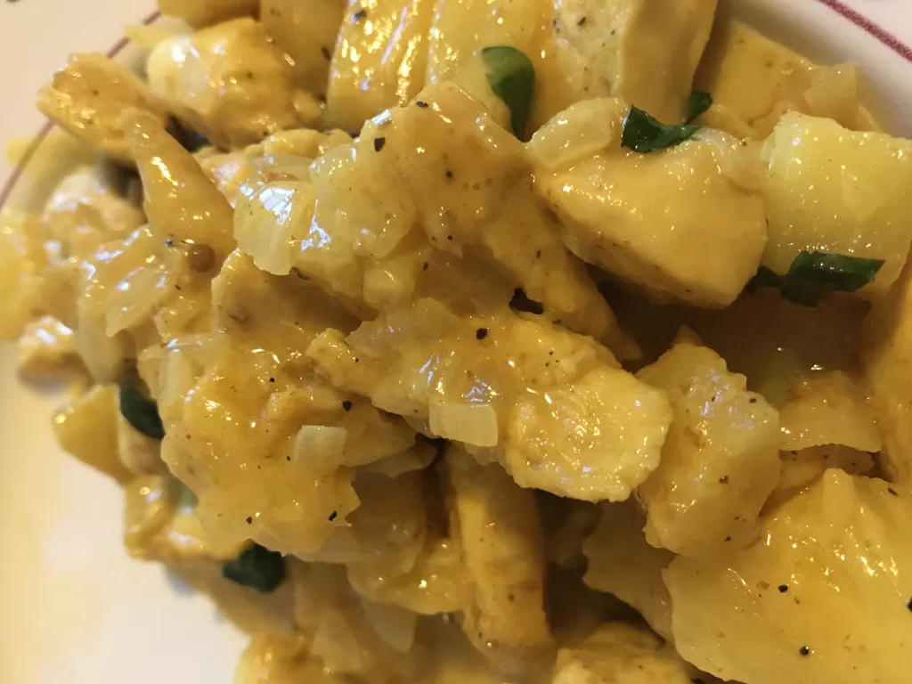 escalopes de poulet à l'ananas et au curry