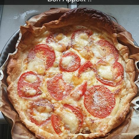 Tarte au Saint Nectaire facile : Recette de Tarte au Saint Nectaire ...