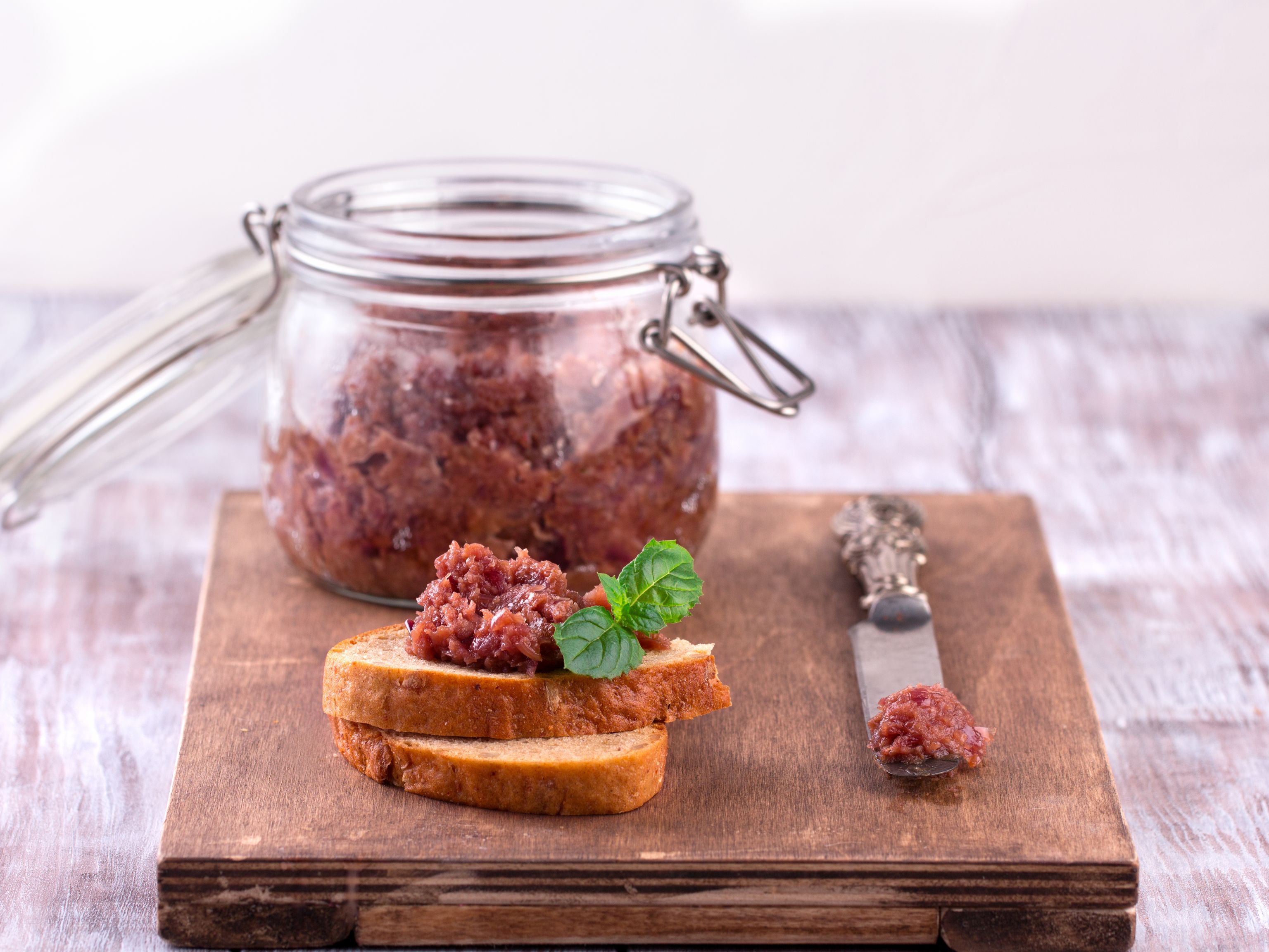 Compotée d'oignons au Bordeaux Recette de Compotée d'oignons au