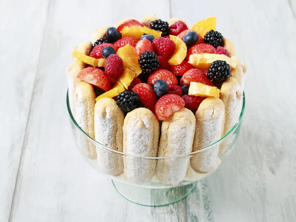 charlotte aux fruits d'été