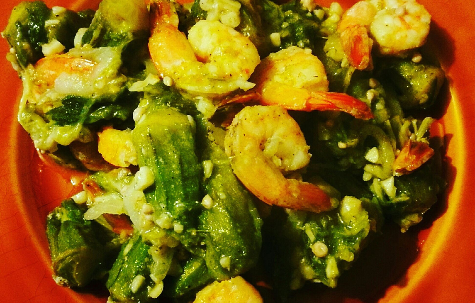 Crevettes aux gombos : Recette de Crevettes aux gombos - Marmiton