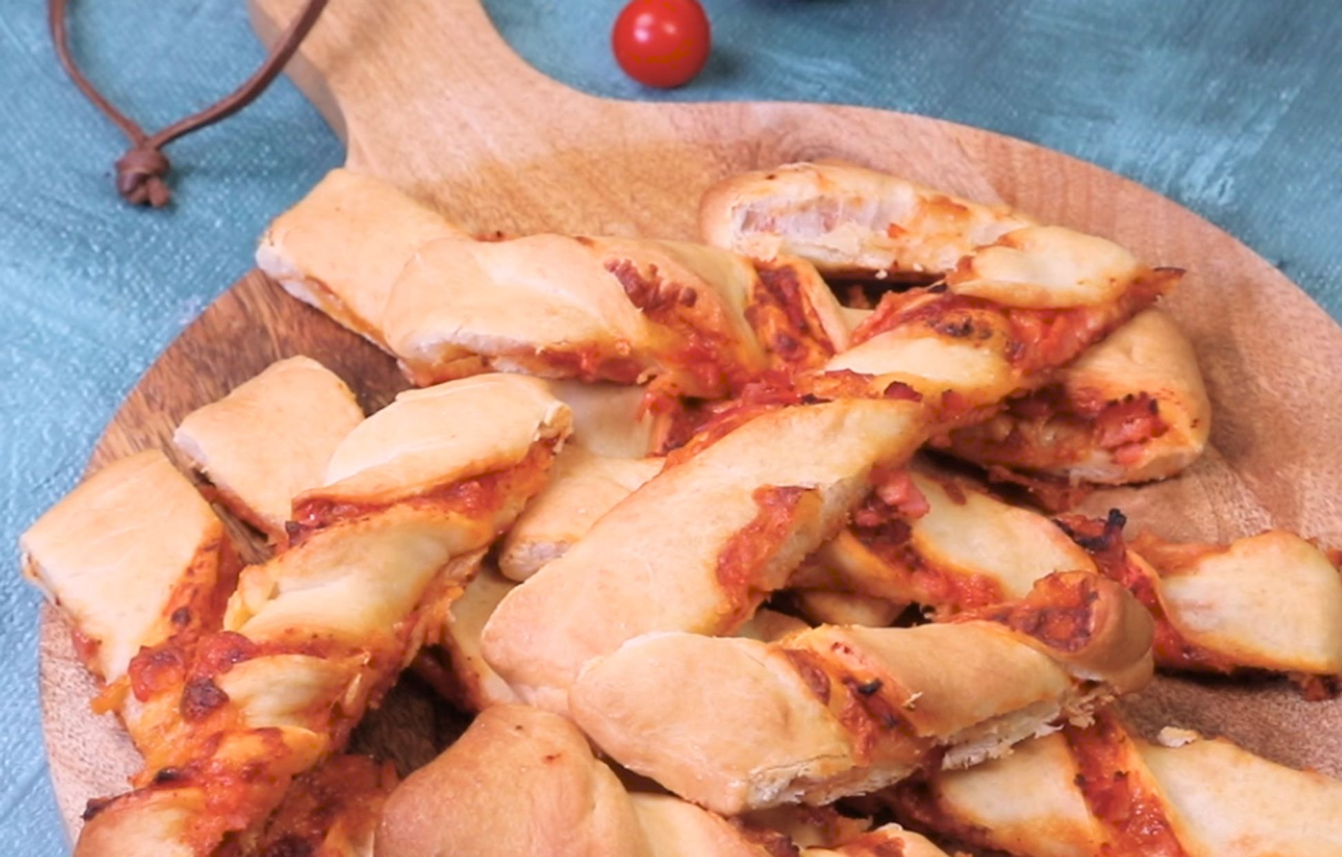 pizza sticks Recette de pizza sticks Marmiton