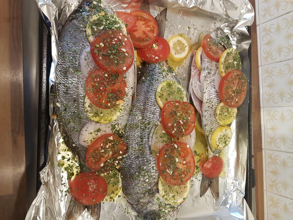Papillote de dorade grise au four