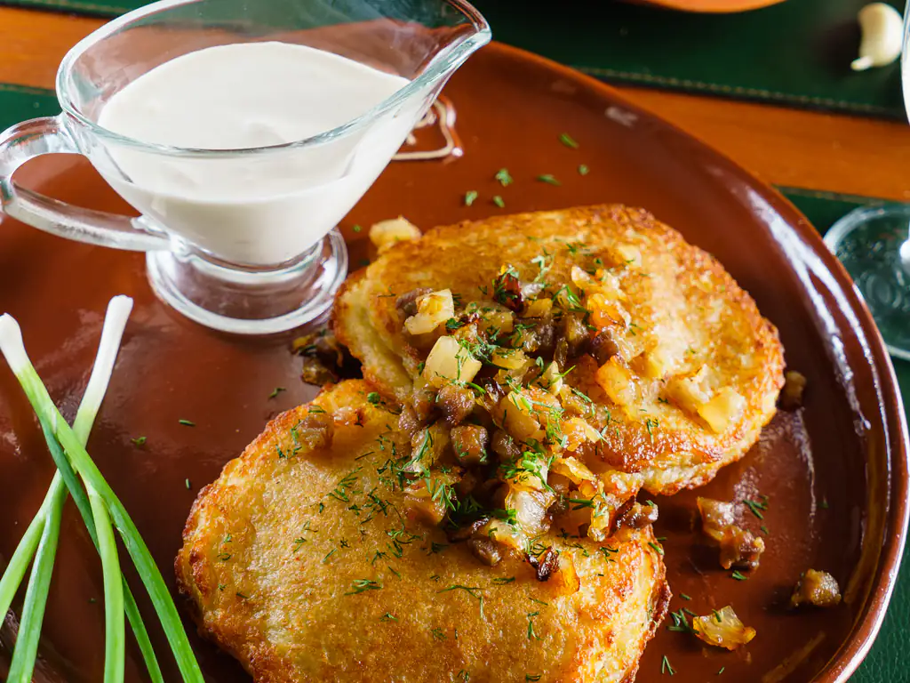 galettes de pommes de terre à la viande (pour utiliser les restes)
