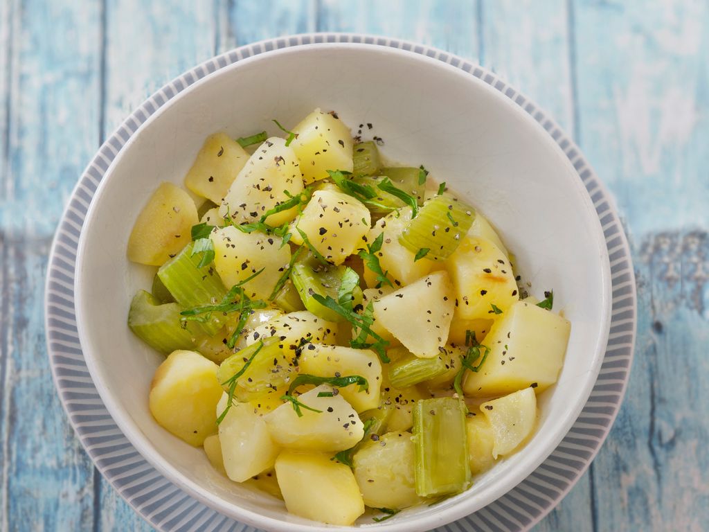 Pomme de terre au céleri branche : Recette de Pomme de terre au céleri