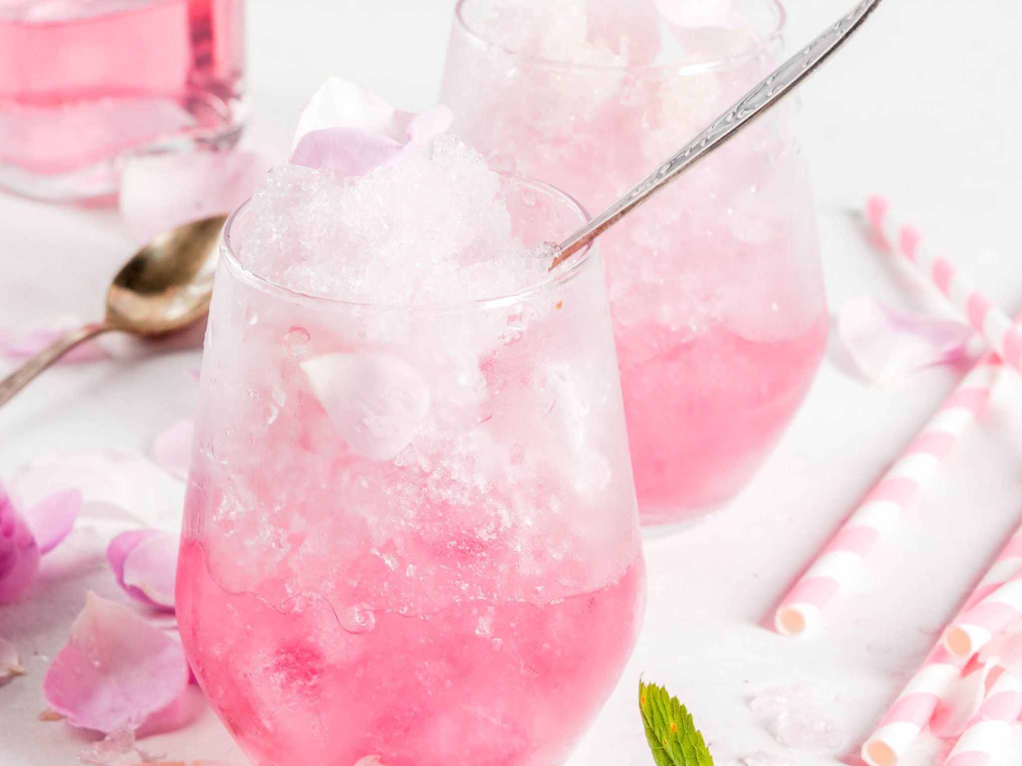 Sirop de rose Recette de Sirop de rose Marmiton