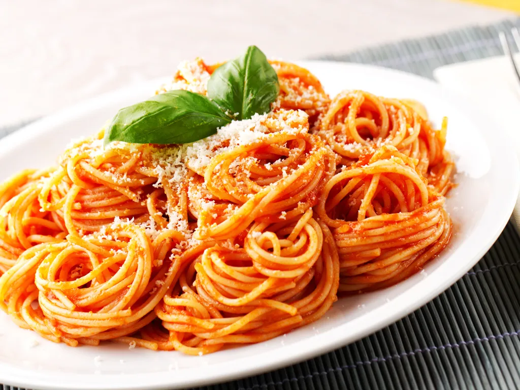 Spaghetti sauce tomate à l'ancienne : recette de Spaghetti sauce tomate à  l'ancienne